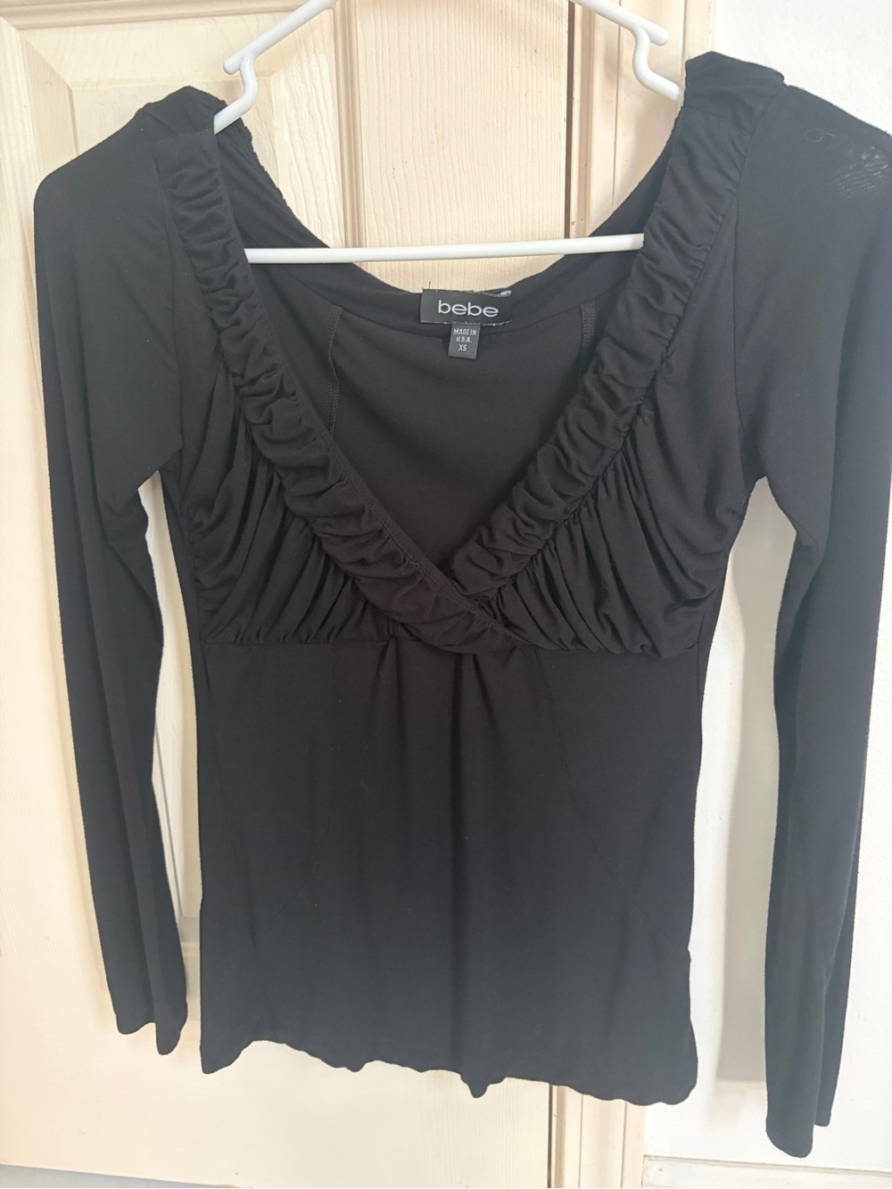 Bebe Black Ruched Surplice V-Neck Long Sleeve Top XS Made in USA Stretch